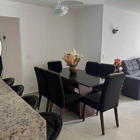 Beleza De Apartamento 300 Metros Da Praia Гуаружа Екстер'єр фото