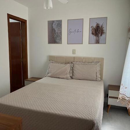 Beleza De Apartamento 300 Metros Da Praia Гуаружа Екстер'єр фото