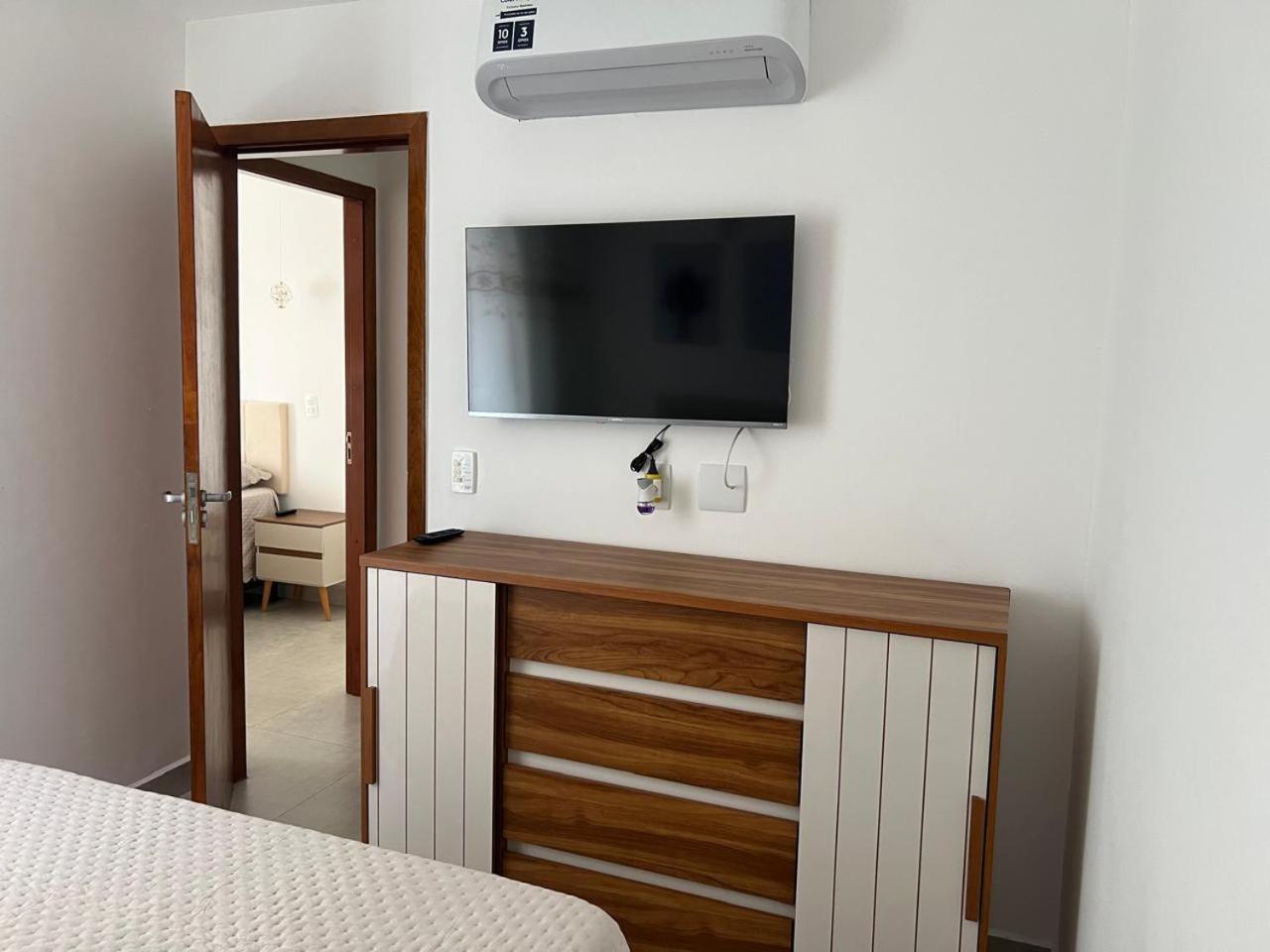 Beleza De Apartamento 300 Metros Da Praia Гуаружа Екстер'єр фото