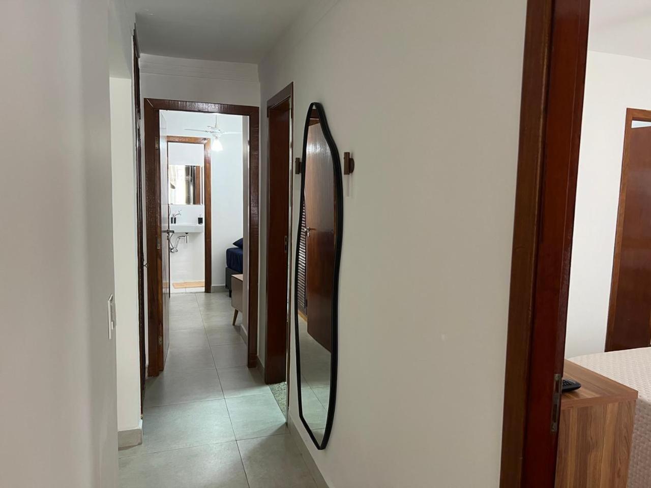 Beleza De Apartamento 300 Metros Da Praia Гуаружа Екстер'єр фото