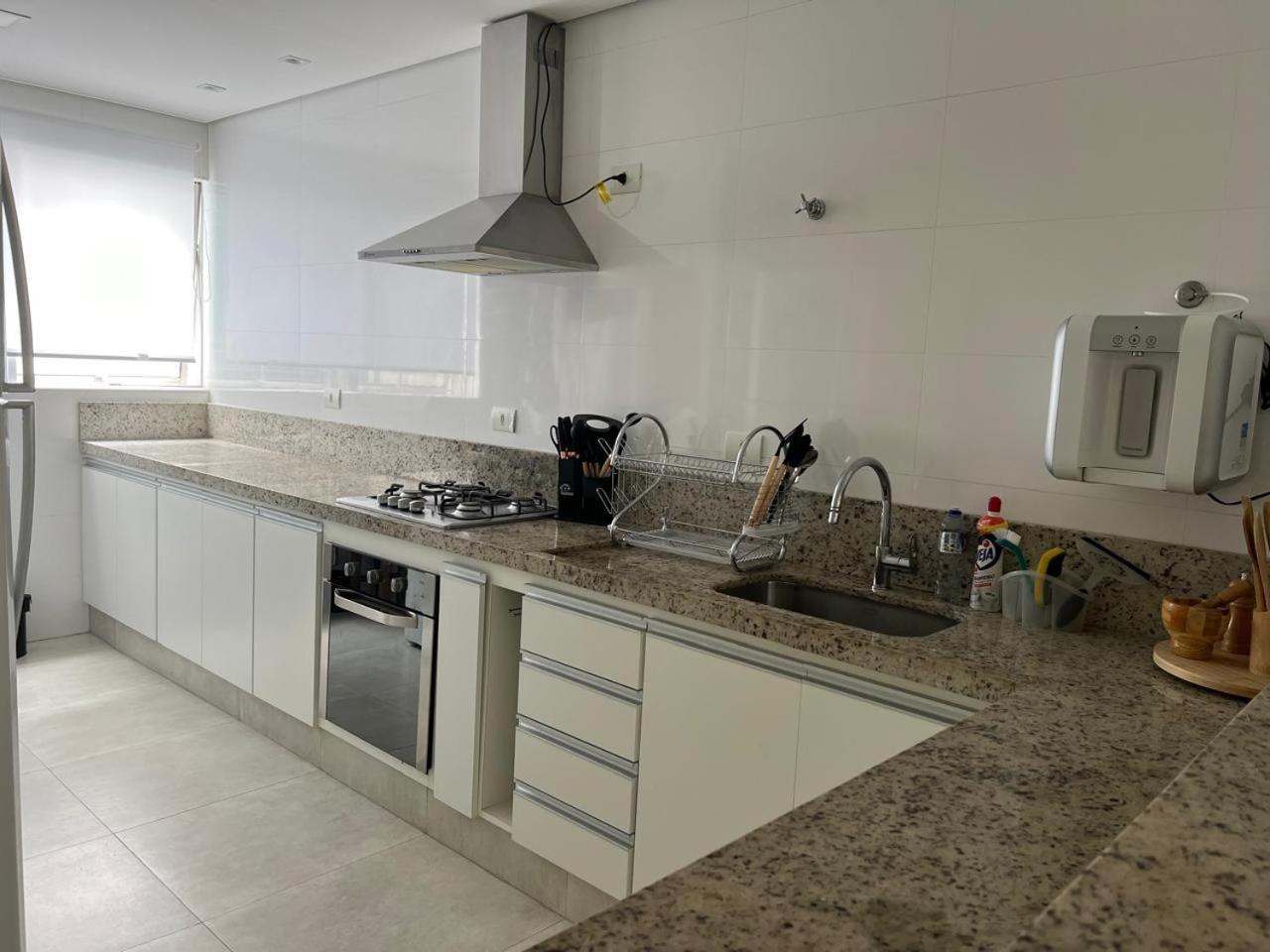Beleza De Apartamento 300 Metros Da Praia Гуаружа Екстер'єр фото